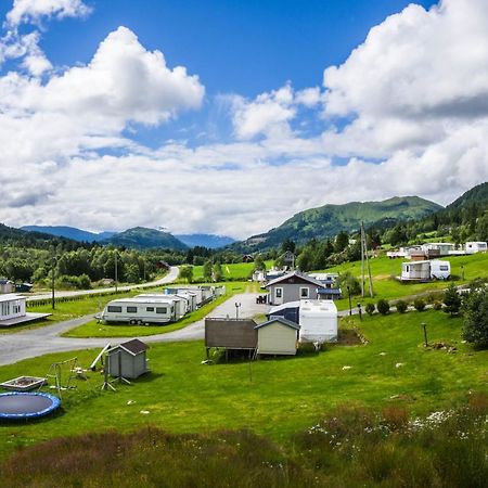 Готель Smordal Hytteutleie Og Camping Нурфіордейд Екстер'єр фото